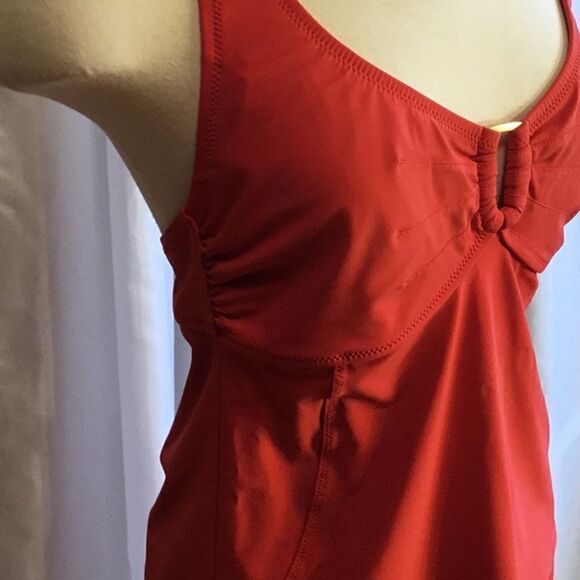 LANDS’ END swim suit with skirt type bottom - Picture 7 of 12